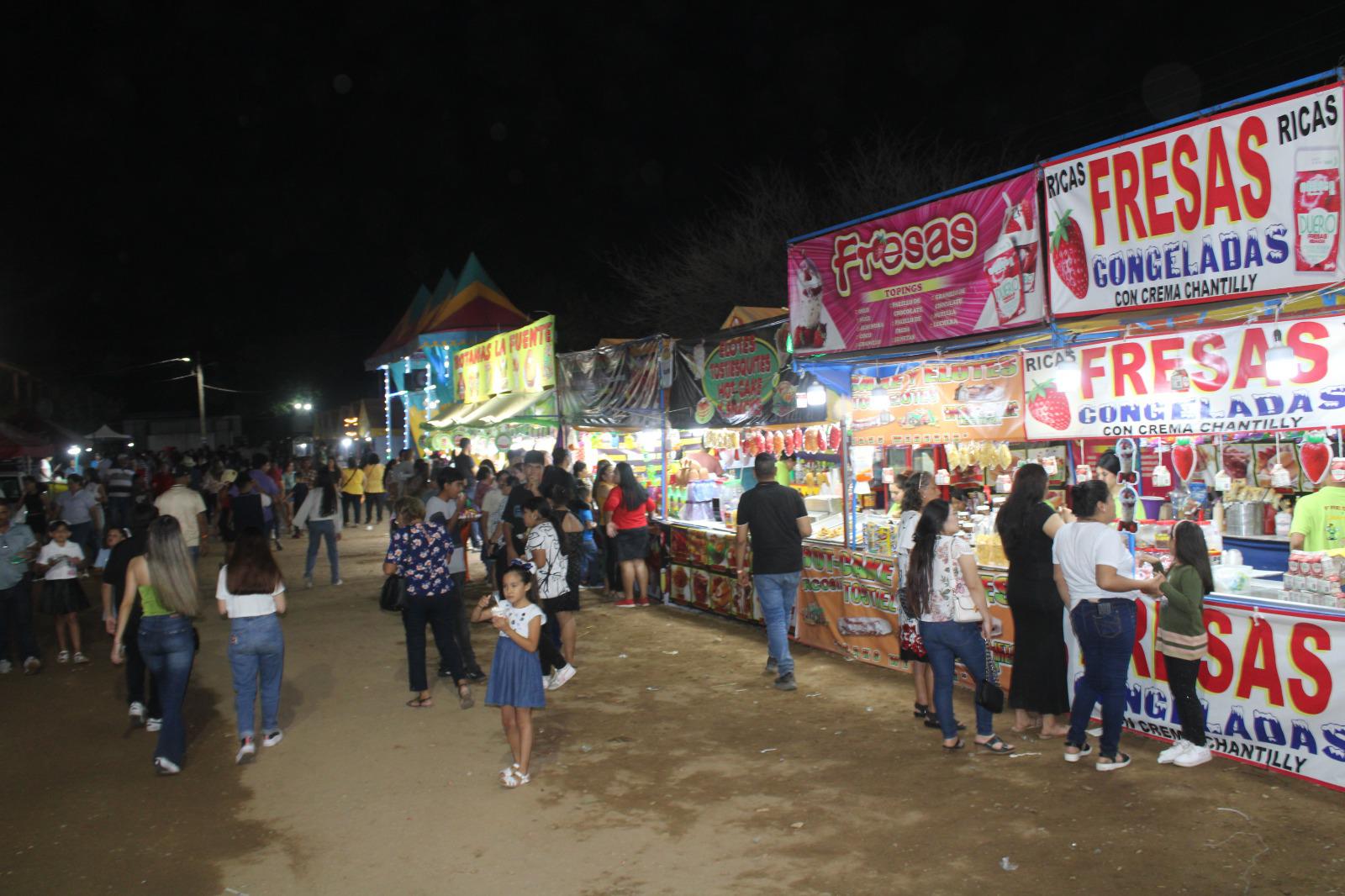$!Comerciantes reportan bajas ventas en la Feria de la Primavera en Rosario