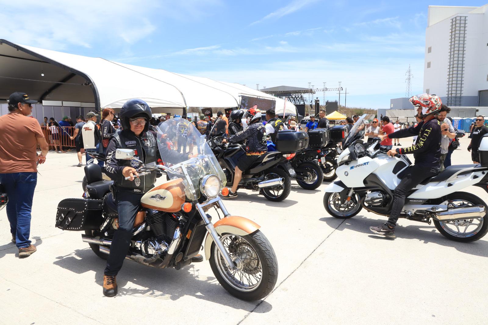$!Intenso movimiento registra Foro Biker con inicio de registros de la Semana de la Moto
