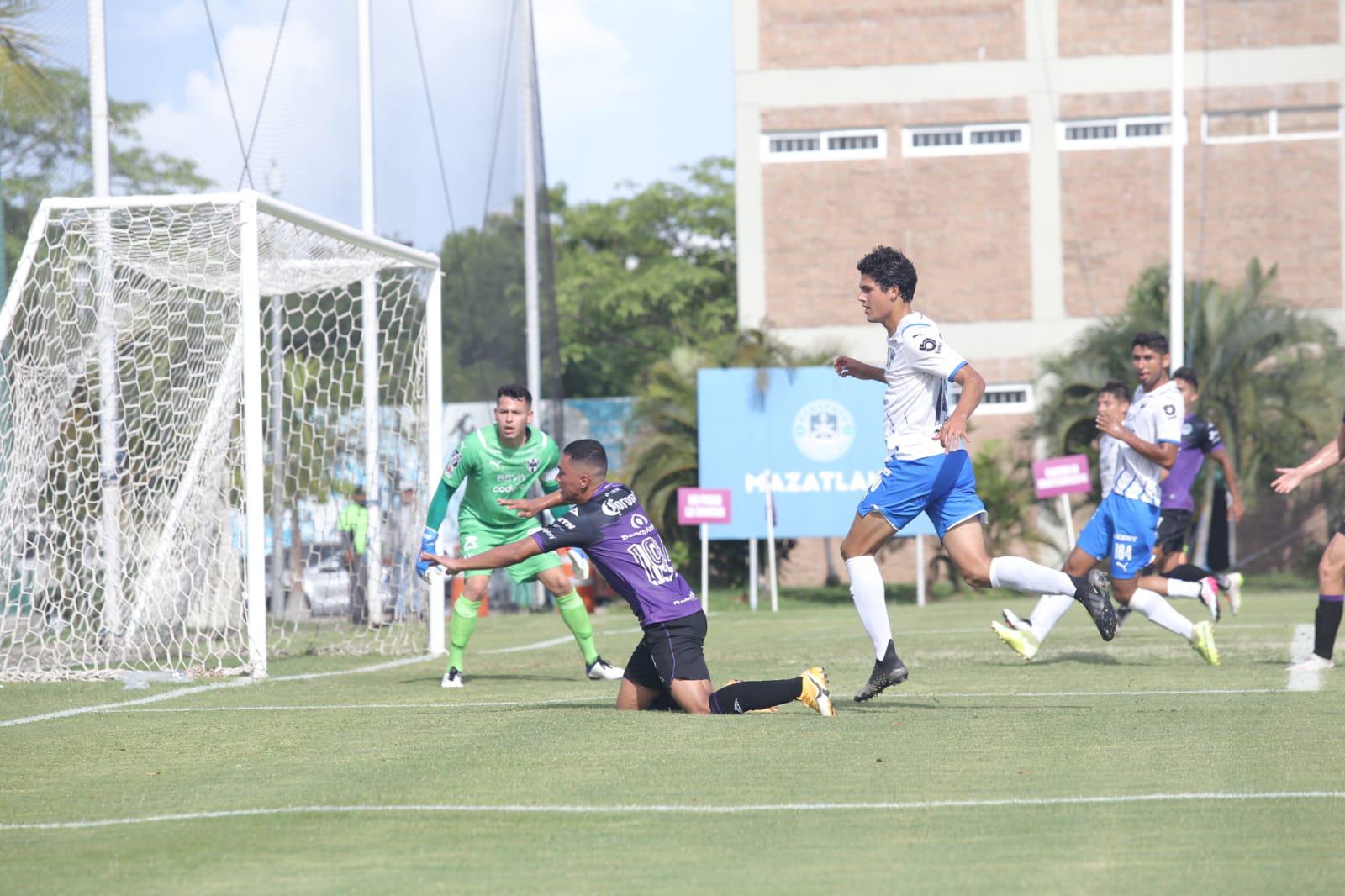 $!Cañoneros vienen de atrás y vencen 2-1 a Rayados, en la Sub 18