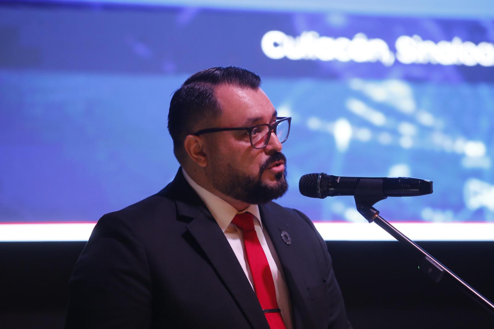 $!Asume Luis Gaxiola Sanz dirigencia de Canacintra en Culiacán; rinde protesta con su mesa directiva