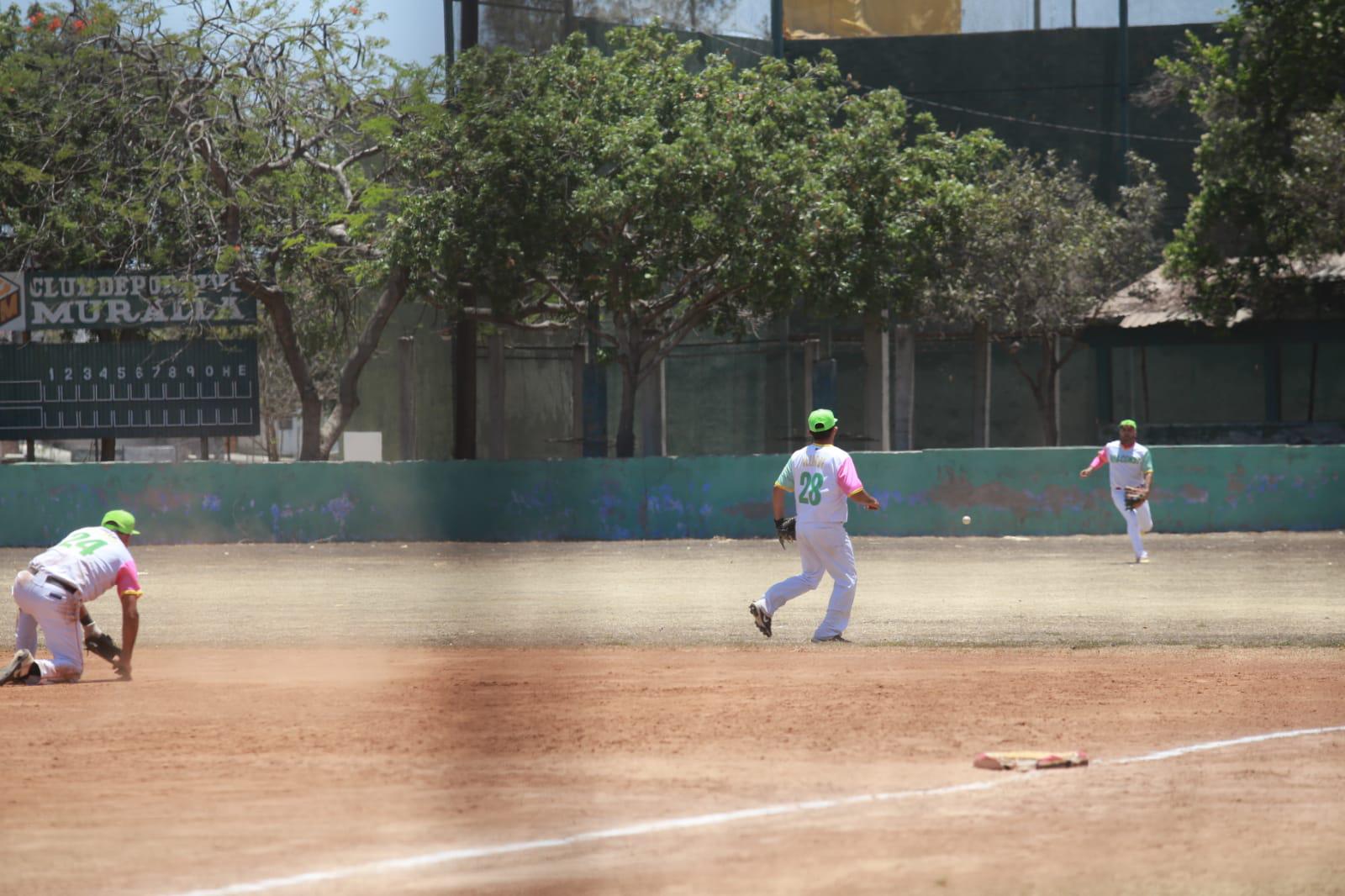 $!Definen este domingo a finalistas de Liga de Beisbol de 40 años y más