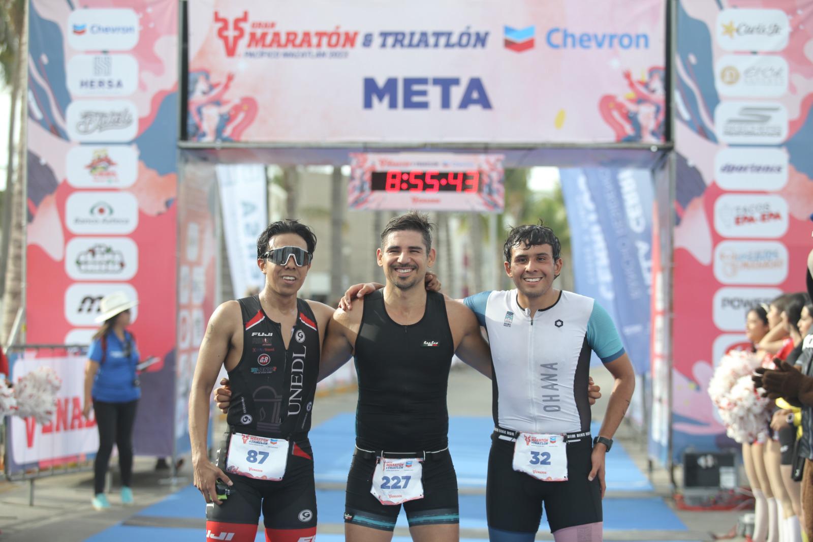 $!Esteban Gómez y Daniela García se llevan la gloria del Triatlón Pacífico 2023