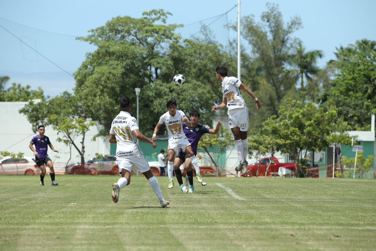 $!Los Cañoneros logran contener la ofensiva de Pumas y lo vencen 2-0 en la Sub 18