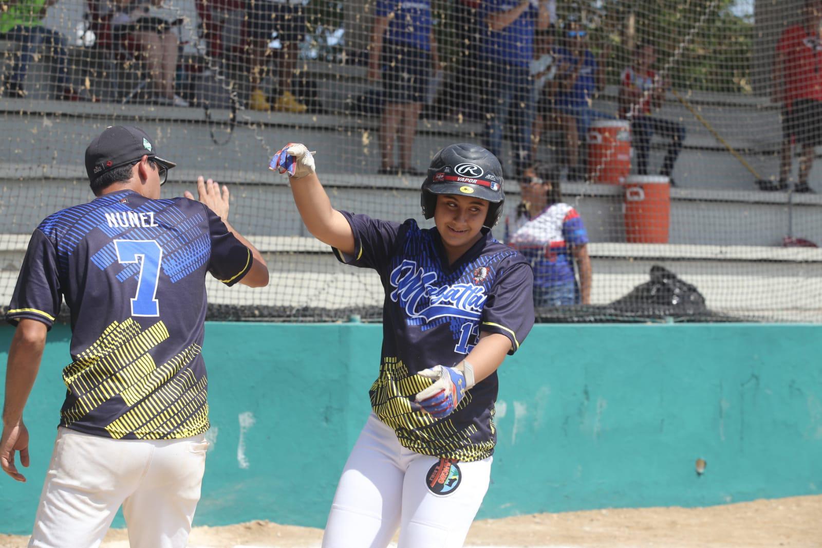$!Se corona Mazatlán en la U-10 del Campeonato Estatal de Softbol Femenil