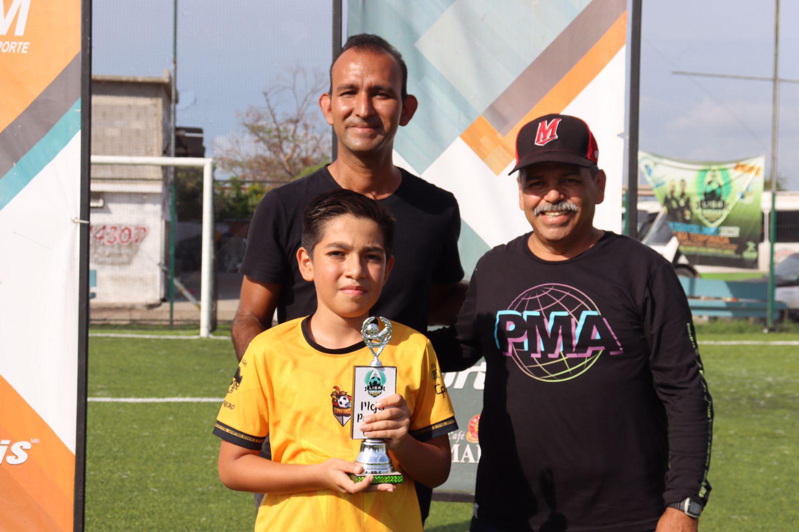 $!Espartanos Mazatlán se consagra en la Liga de Futbol Categoría Osos