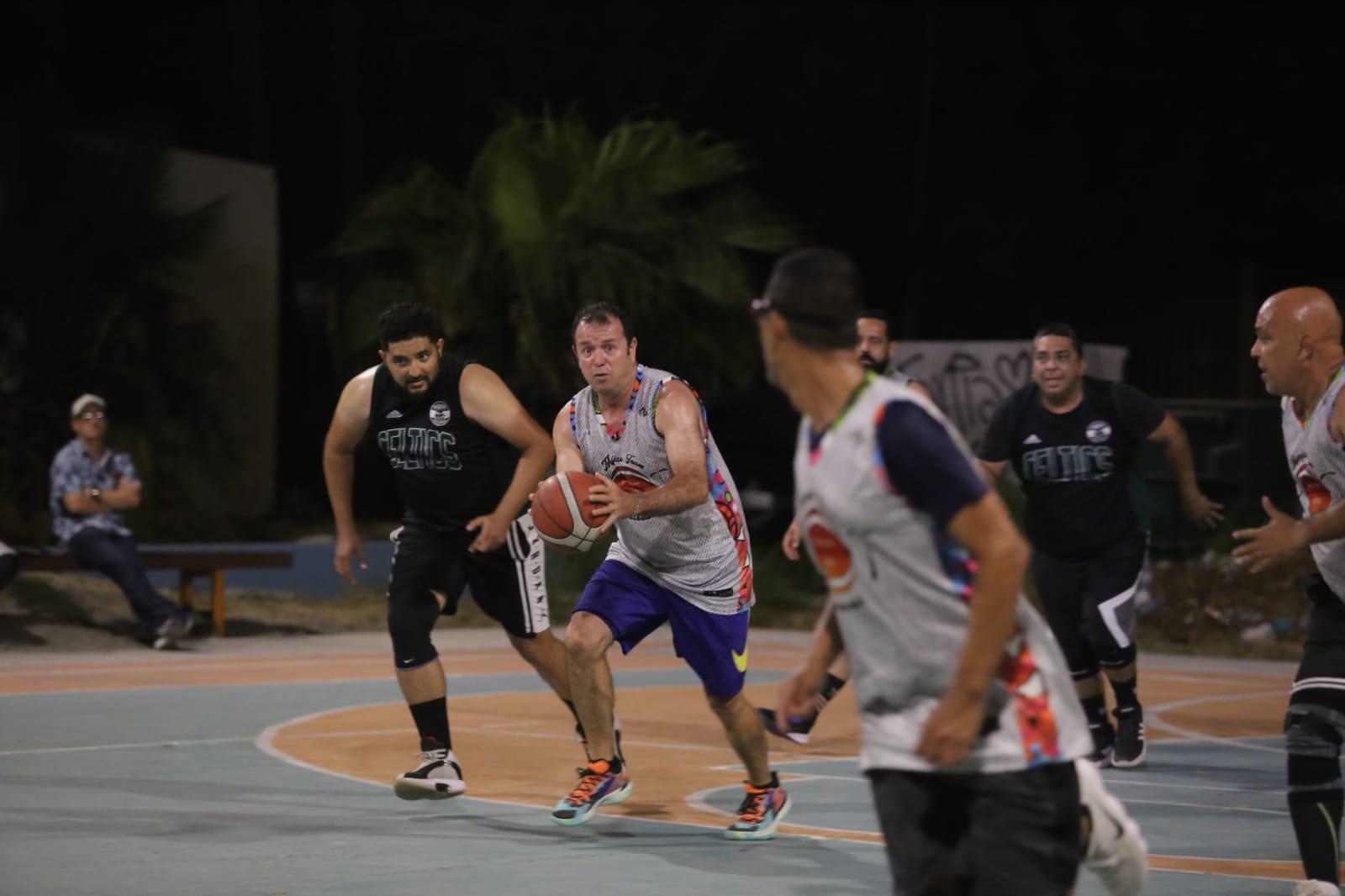 $!Pistones avanza sobre Audio Maz en Torneo Veteranos