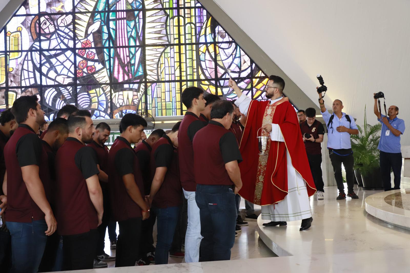 $!Ofrecen misa por la espiritualidad de Tomateros de Culiacán previo a la temporada 2023-2024