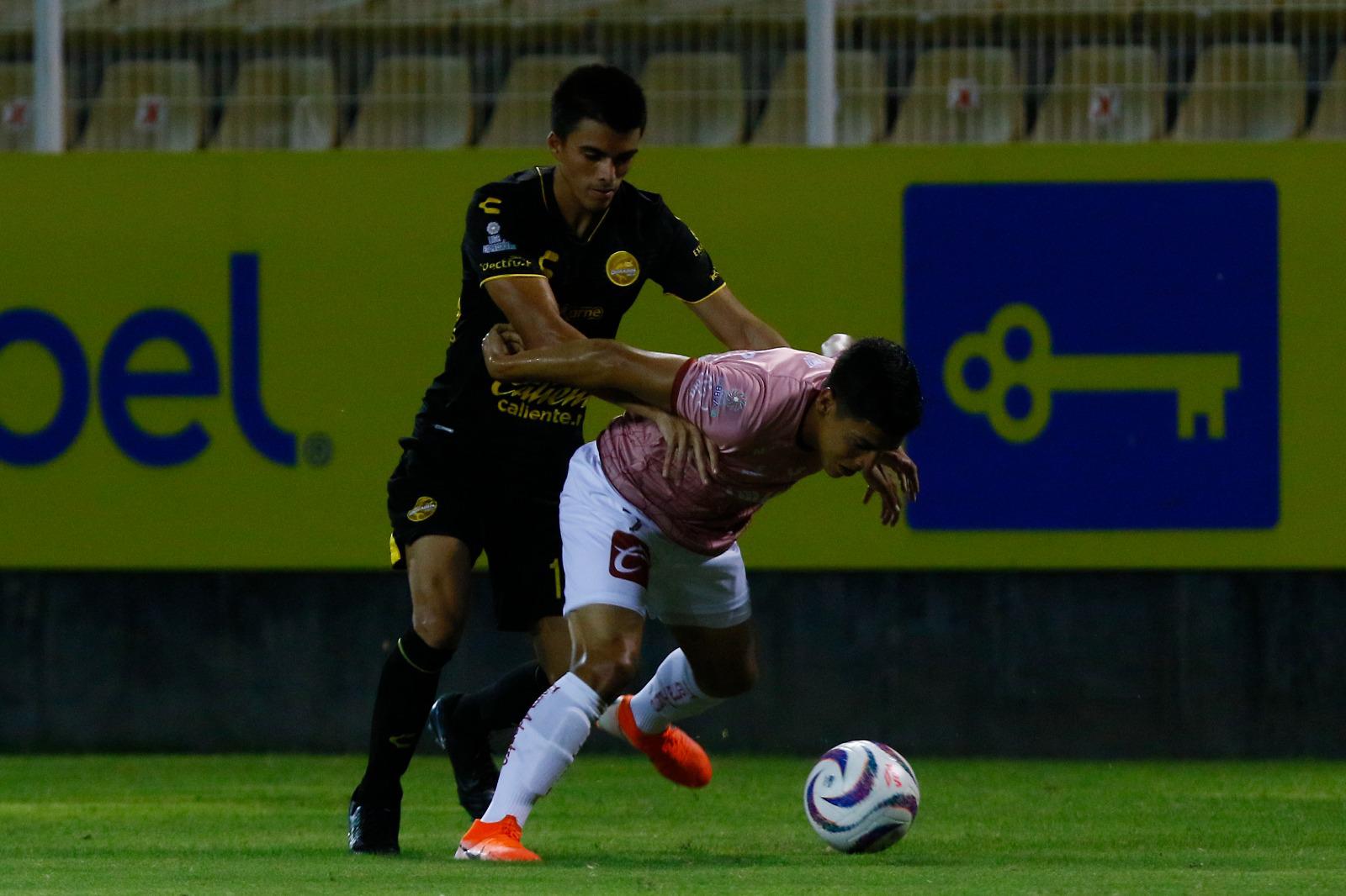$!Dorados de Sinaloa golea al sublíder Mineros de Zacatecas