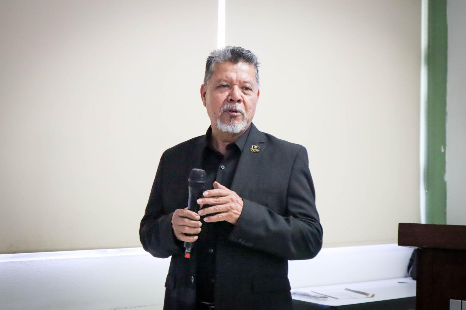 $!Arturo Cásarez Melendres, secretario Administrativo de UPES Estatal.