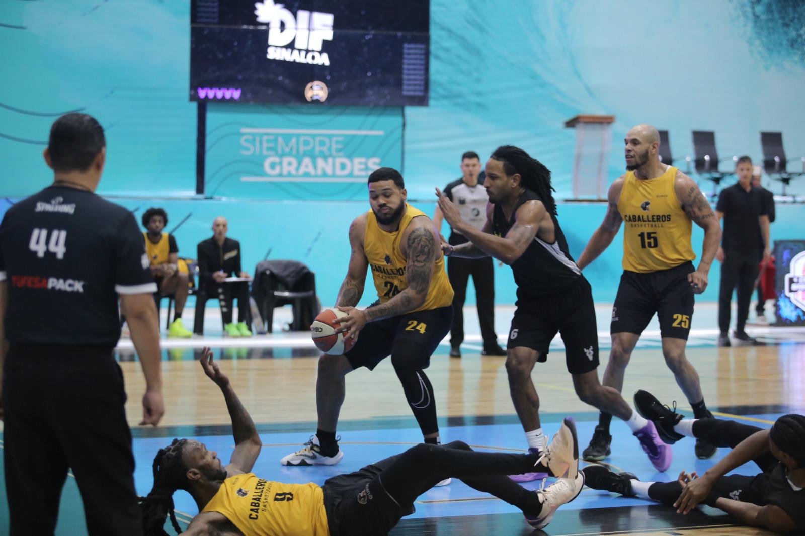$!Caballeros de Culiacán resiste embate final de Venados Basketball en el puerto