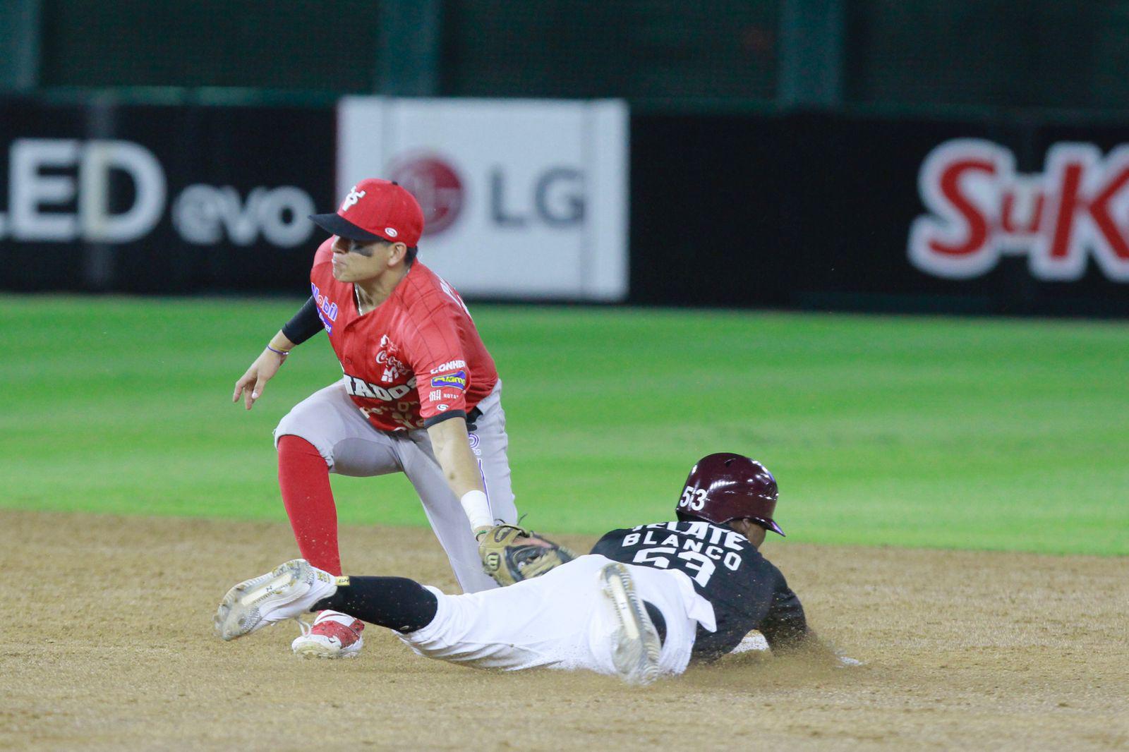 $!Francisco Lugo da el triunfo a Tomateros en la ‘Guerra Civil’ ante Venados