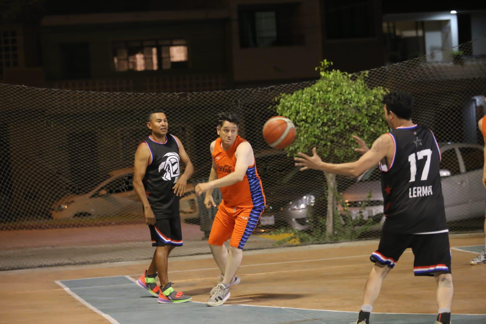 $!Hotel El Cid corta la línea a Telmex en Baloncesto Empresarial