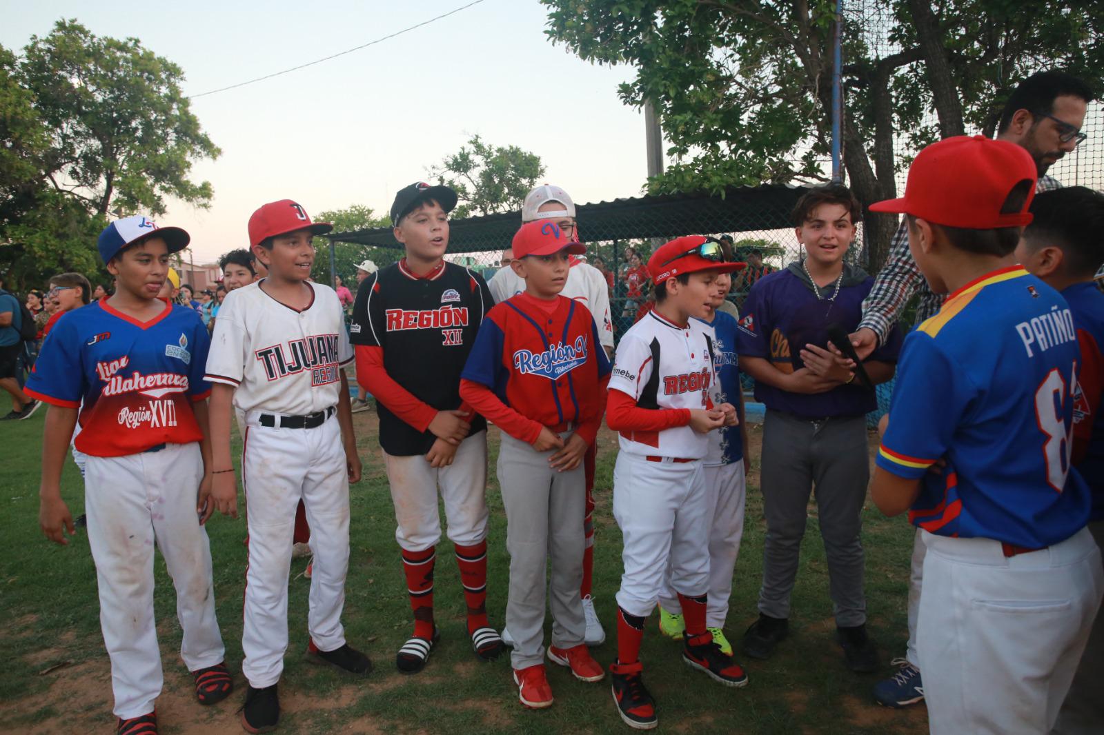 $!Cantan playball en Nacional de Regiones 11-12 años, en Muralla