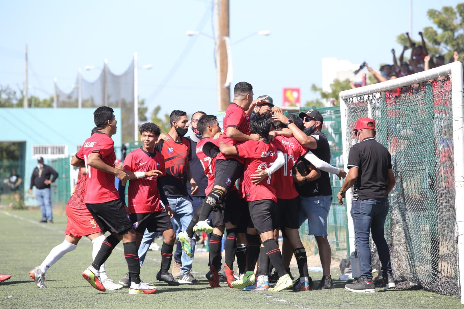 $!Construcciones Covec levanta la Copa de la Primera Fuerza