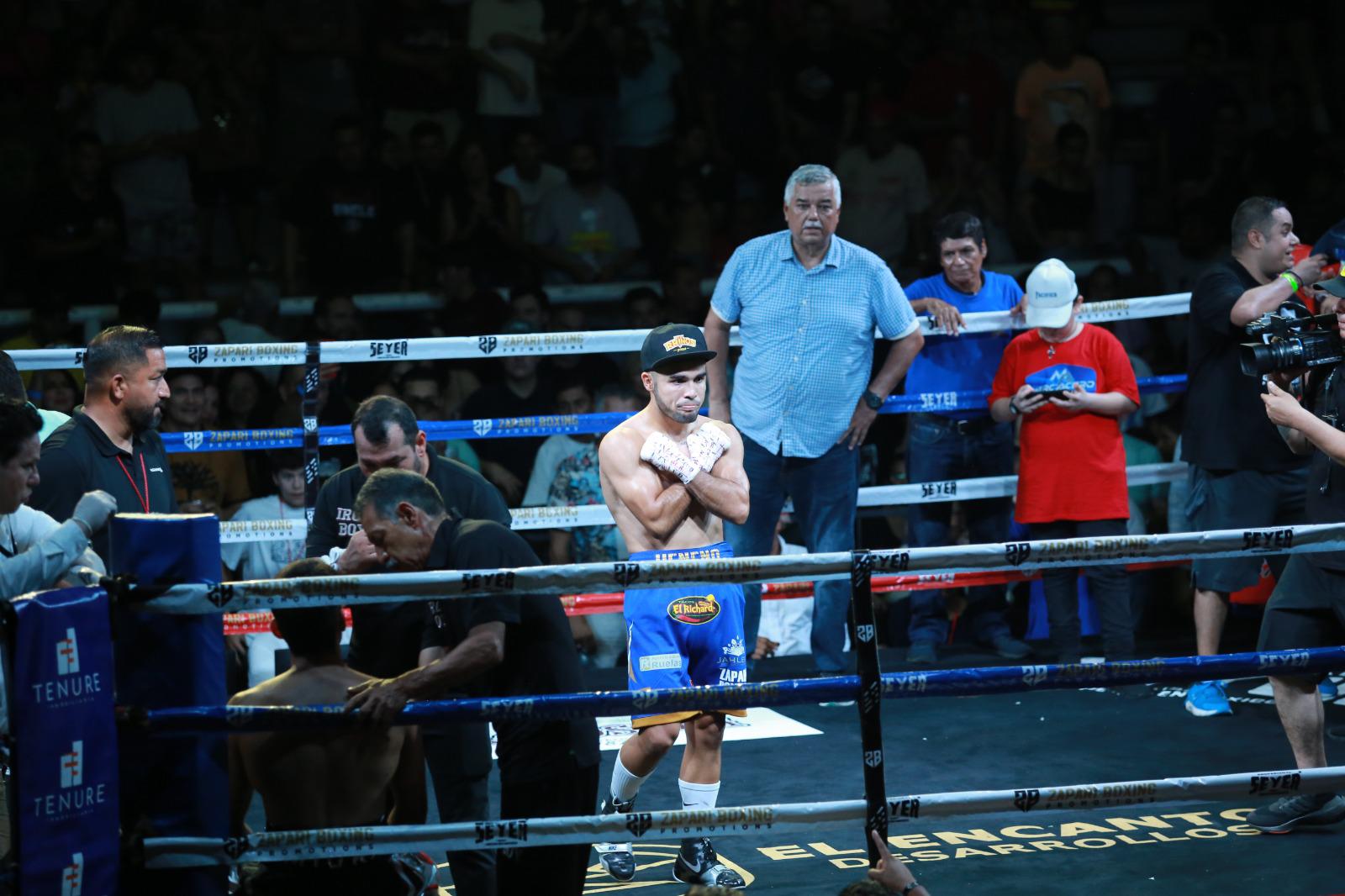 $!Conquista ‘Veneno’ Aréchiga campeonato de Norteamérica de peso Supergallo
