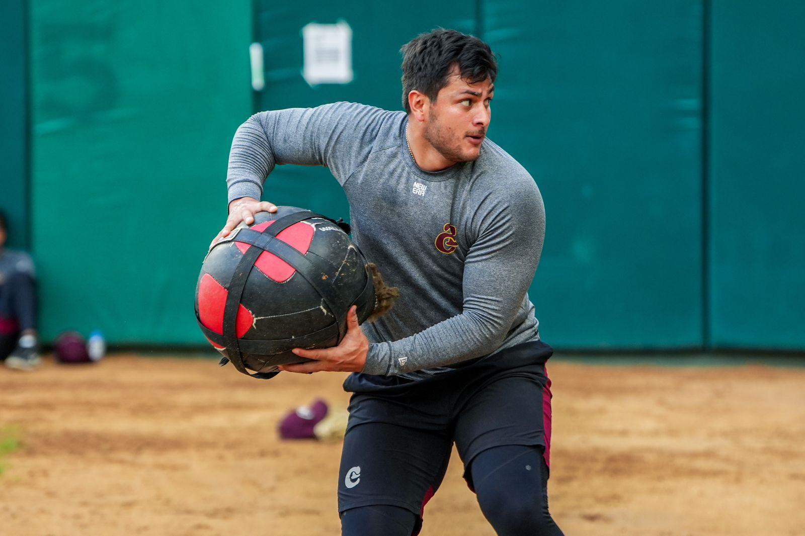 $!Tomateros de Culiacán entrena en medio de la lluvia