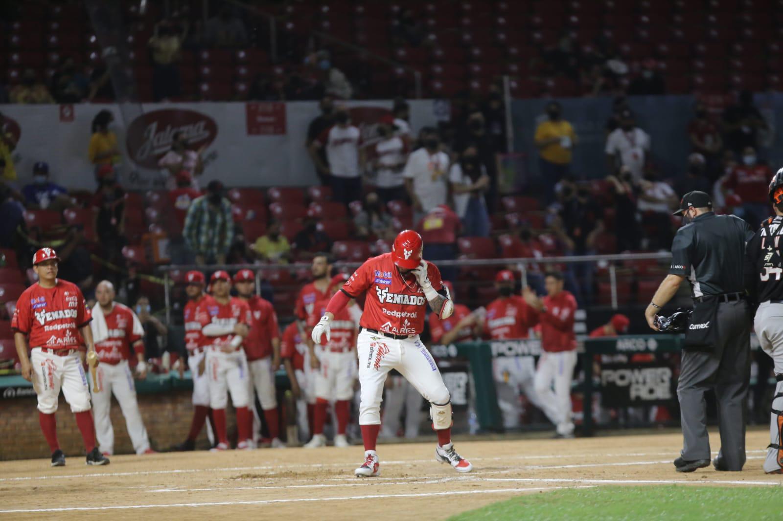 $!Venados de Mazatlán exprime a Naranjeros en el primero de la serie