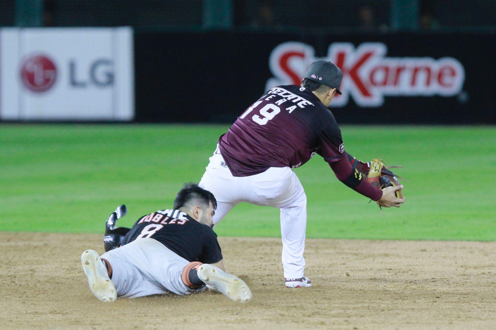 $!Naranjeros supera a Tomateros para empatar el Clásico de la LMP