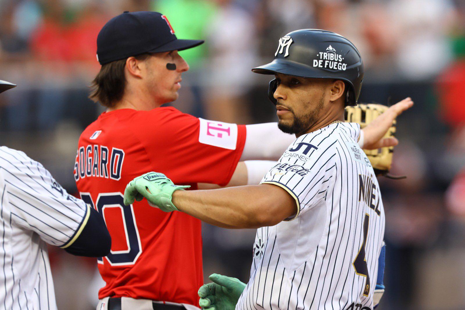 $!Sultanes vende cara la derrota ante Medias Rojas en el segundo juego