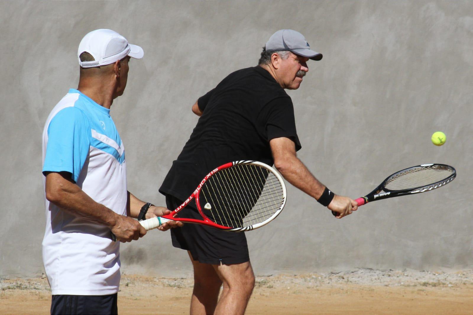$!Gárate y Velázquez suman triunfo en la Copa Carnaval de Tenis Racquet Club Las Gaviotas