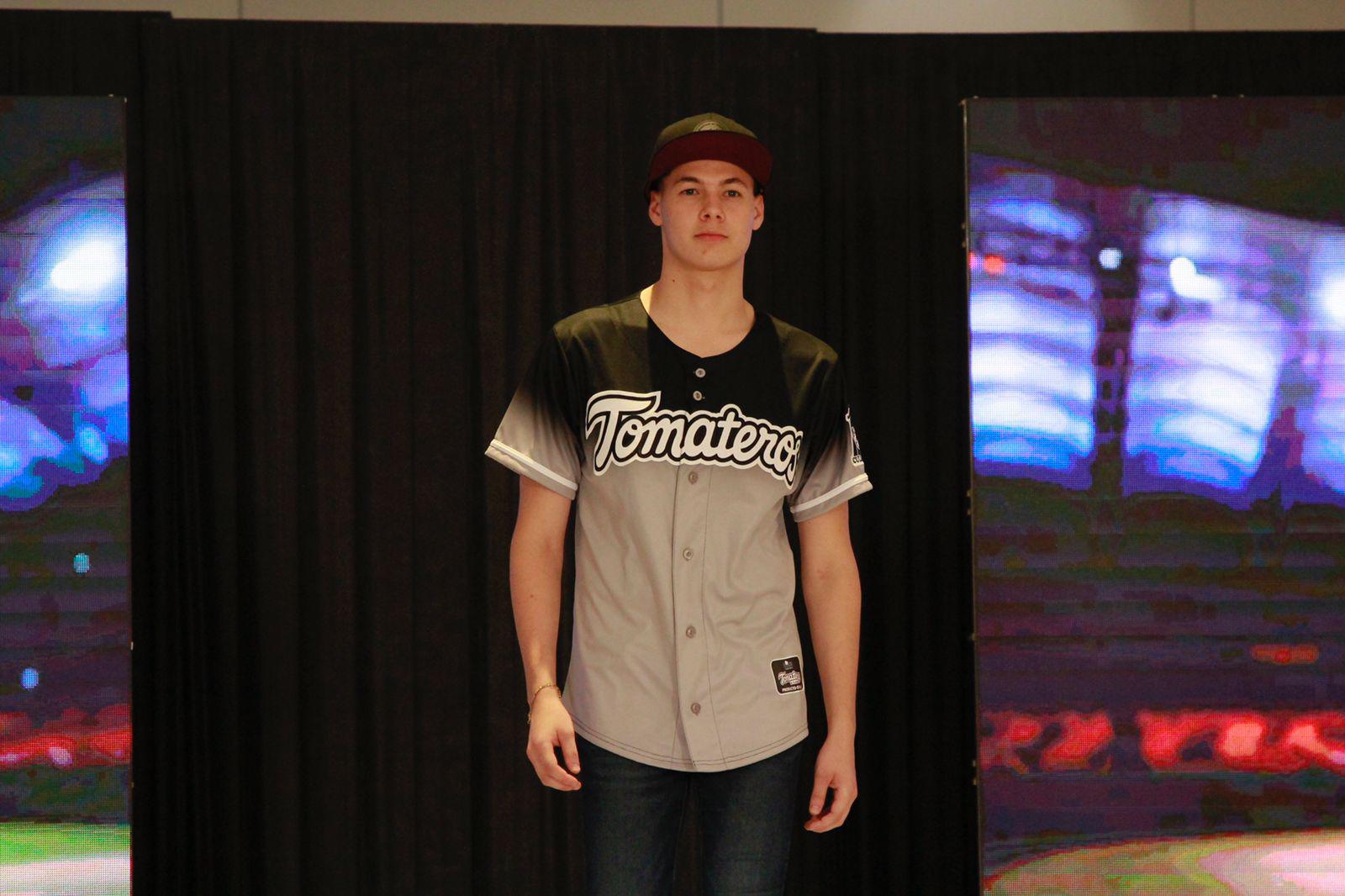 $!Tomateros de Culiacán presenta sus uniformes para la Temporada 2022-2023