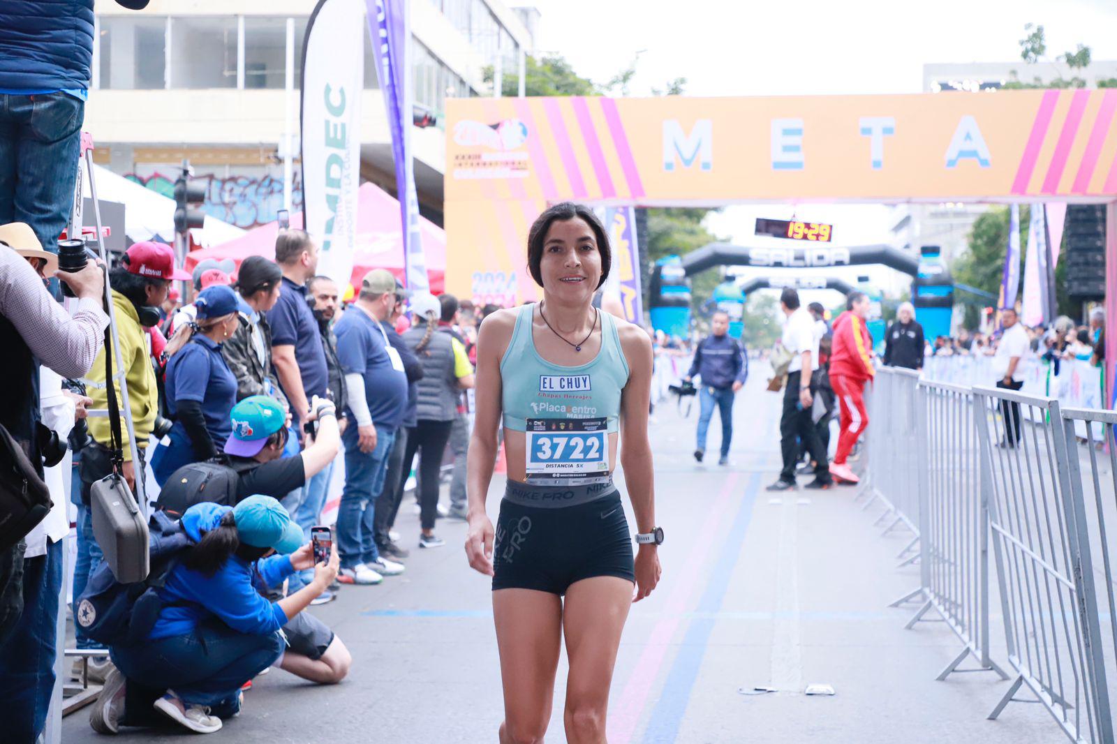 $!Mazatleca Norma Labrador conquista los 5K del Maratón de Culiacán