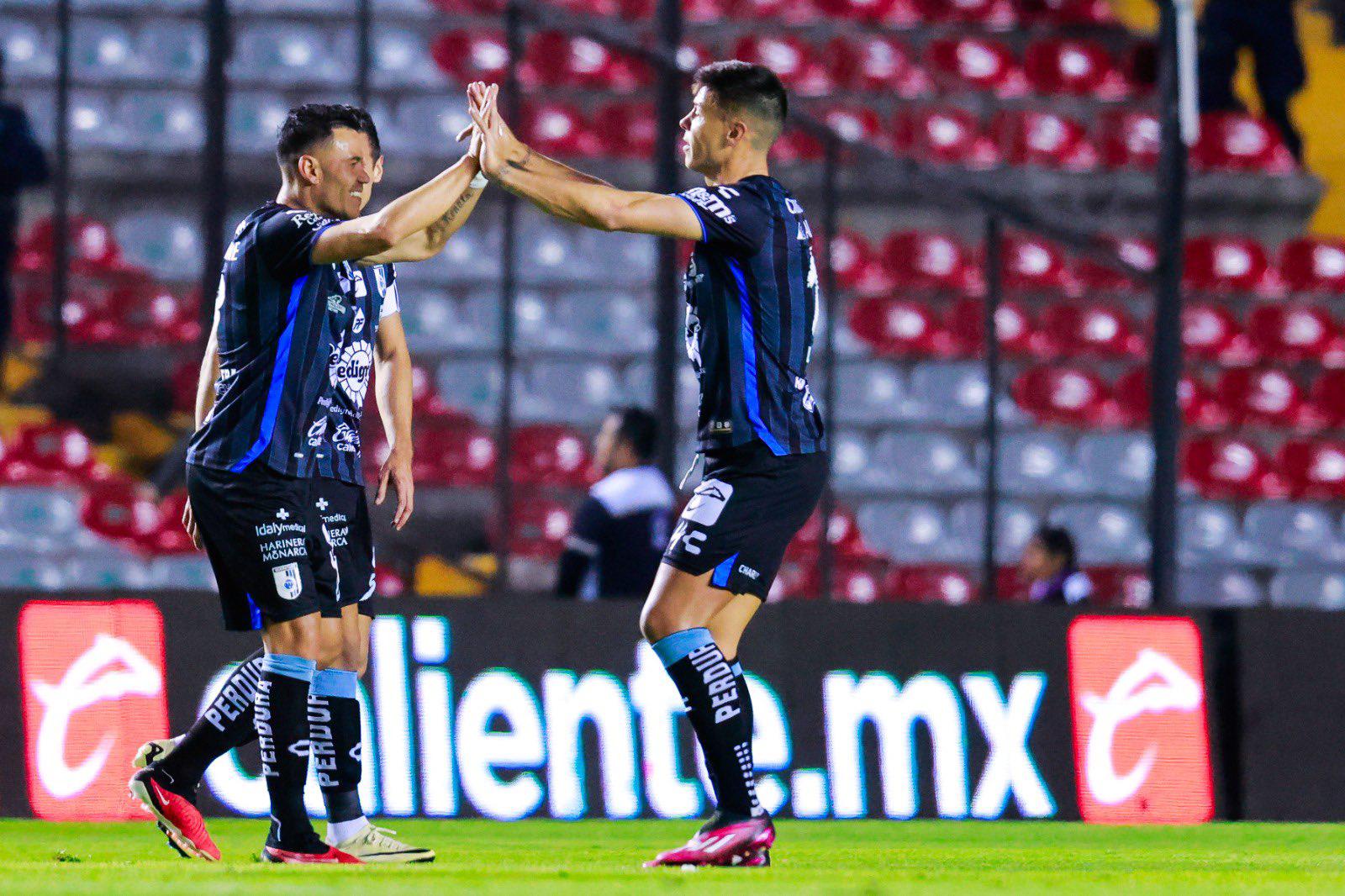 $!Querétaro aplastó a un desordenado Atlético San Luis en el Clásico de la 57