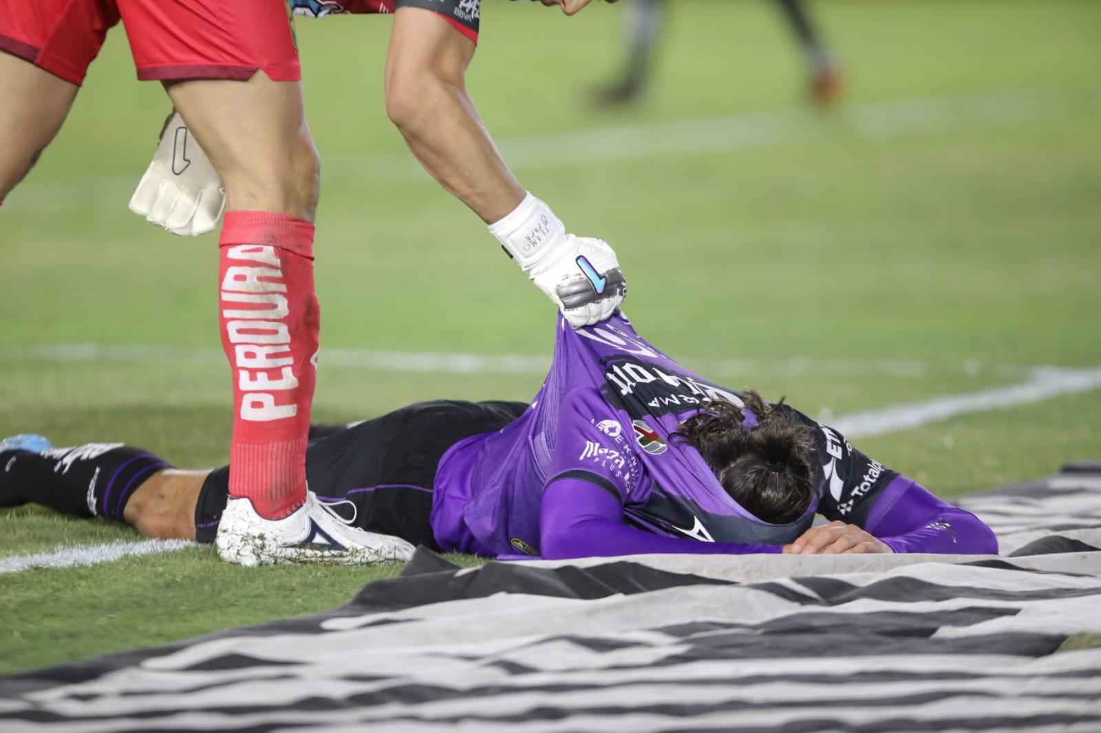 $!Desafortunado debut de Caballero ante León y Mazatlán sigue en el sótano