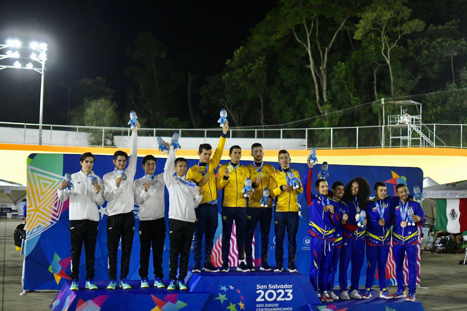 $!Gaxiola y Salazar dan oro a México en ciclismo de pista