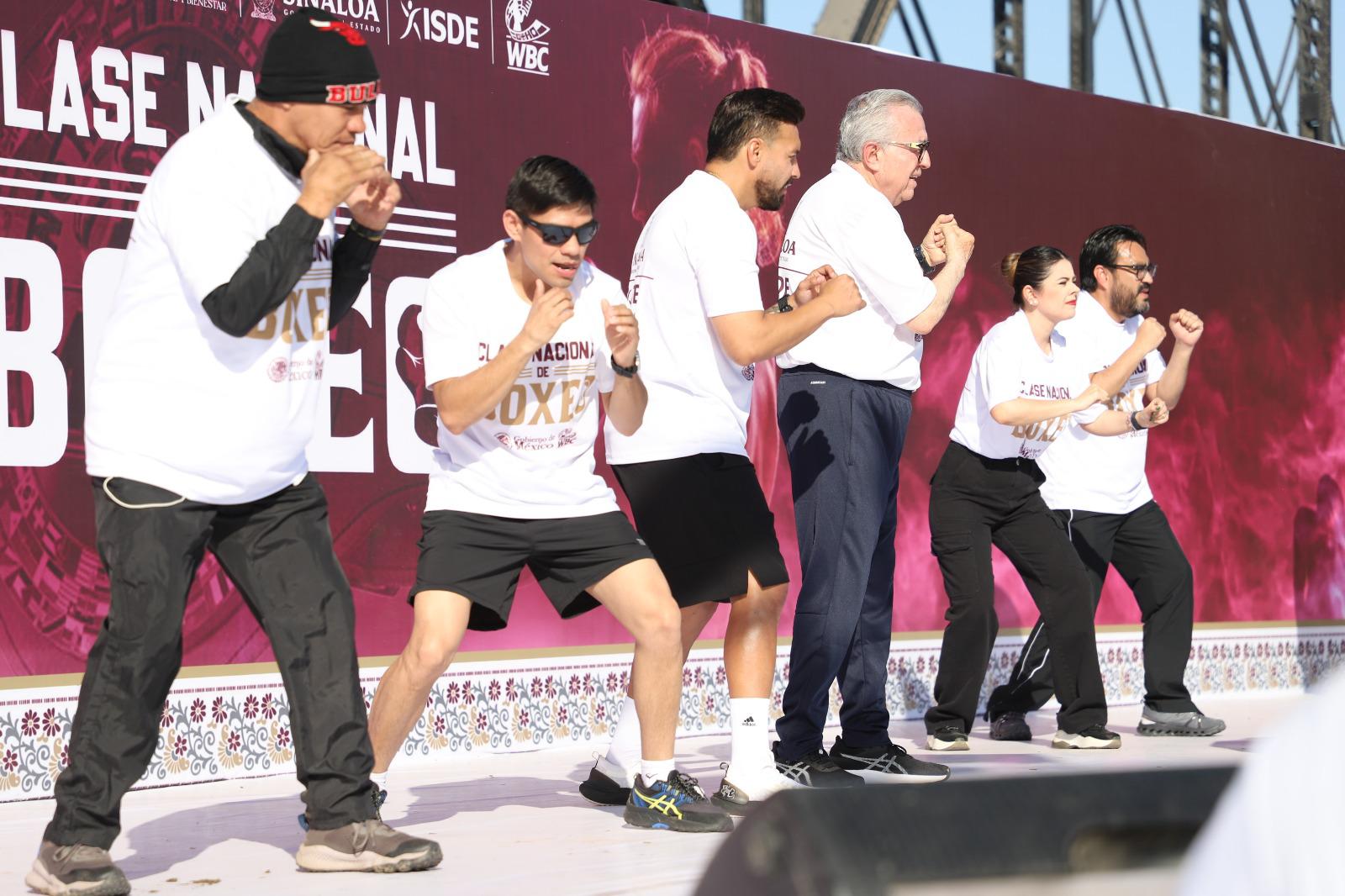 $!Culiacán vibra con masiva clase de boxeo por la paz