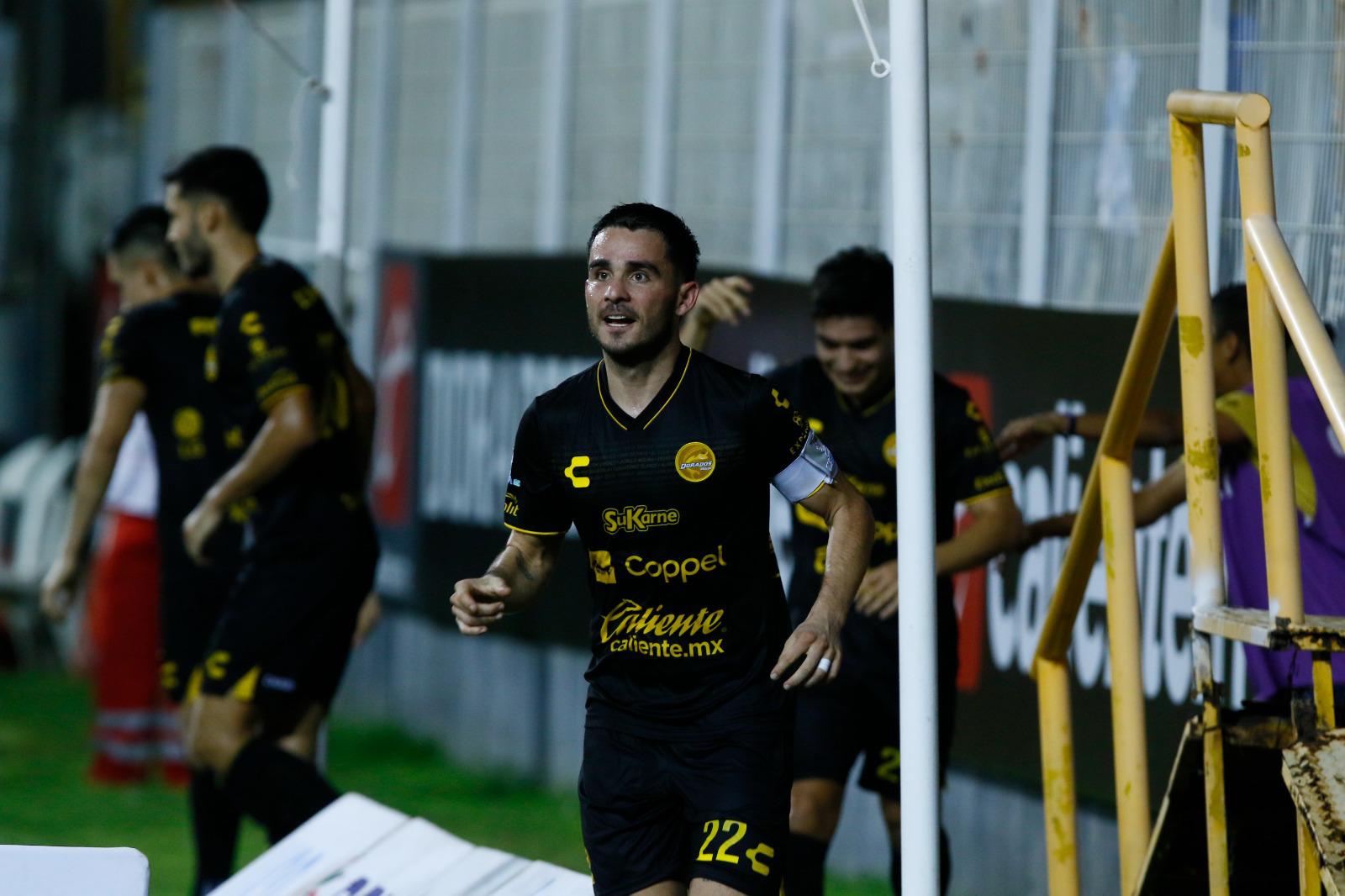 $!Dorados de Sinaloa golea al sublíder Mineros de Zacatecas
