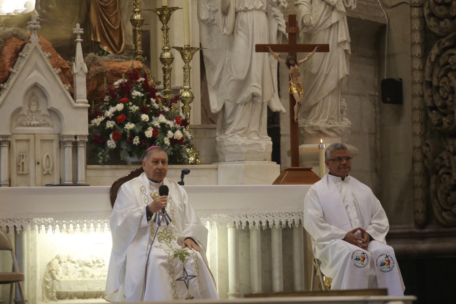 $!Pide Obispo de Mazatlán por la salud del Papa Francisco e invita a participar en toma de ceniza