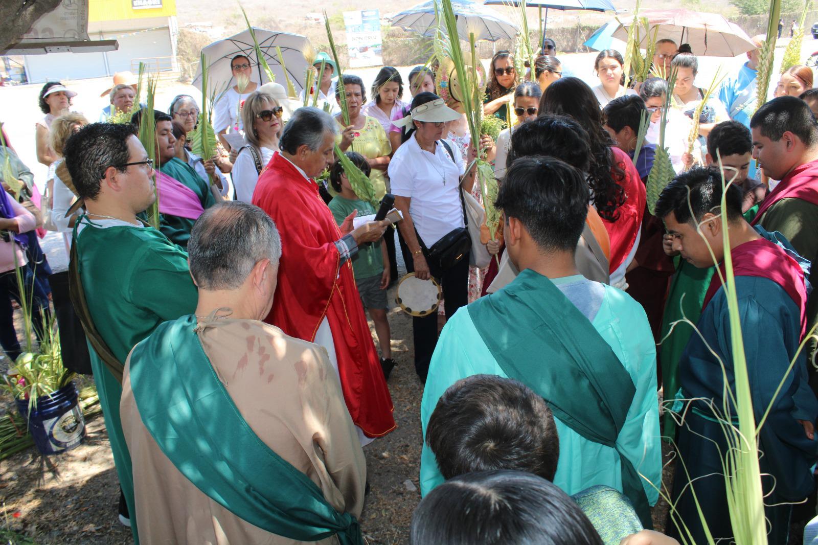 $!Párroco de El Rosario llama a fieles en Domingo de Ramos a vivir ‘santamente’ esta Semana Santa