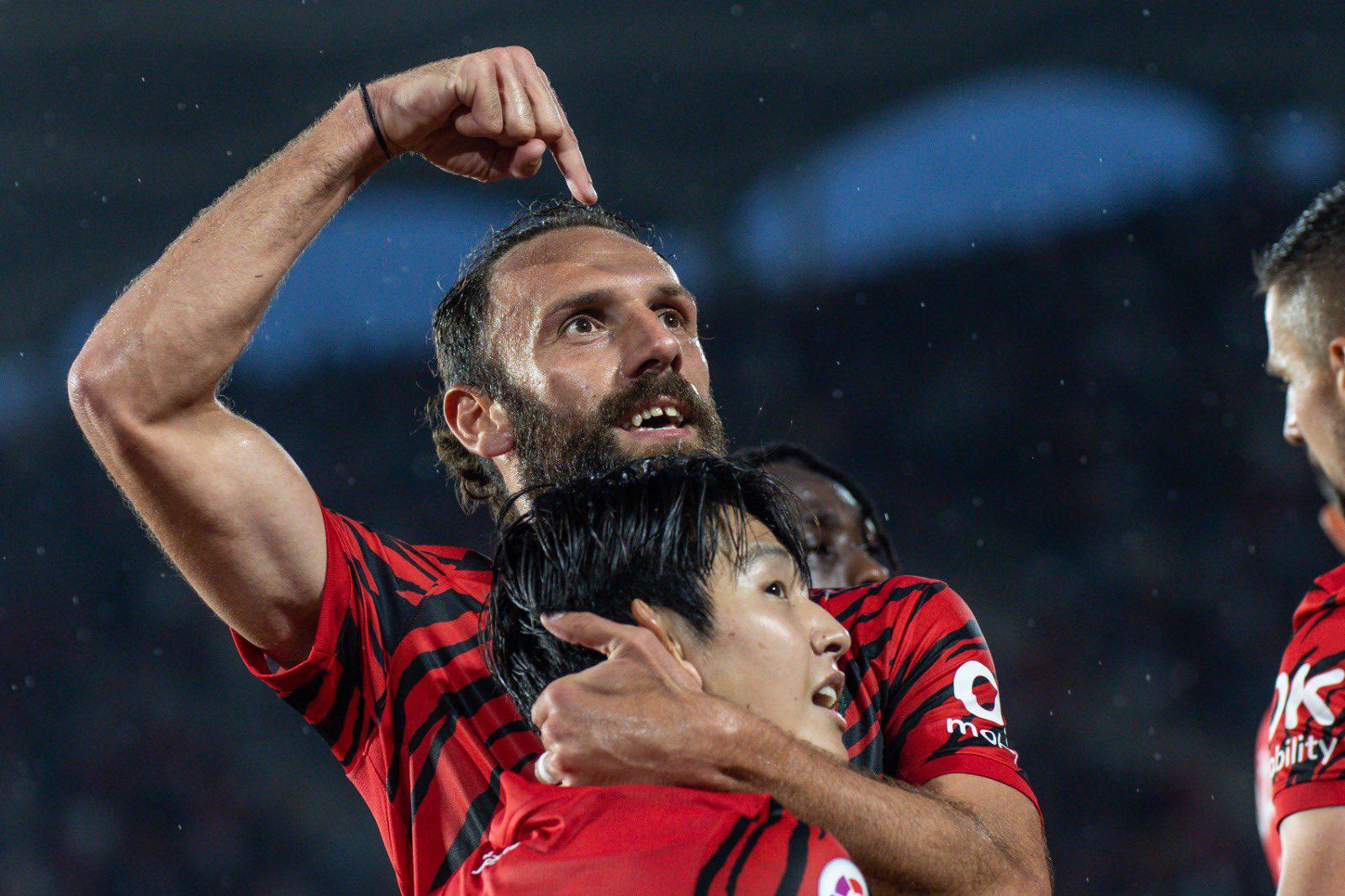 $!El Mallorca de Javier Aguirre vence al Valencia