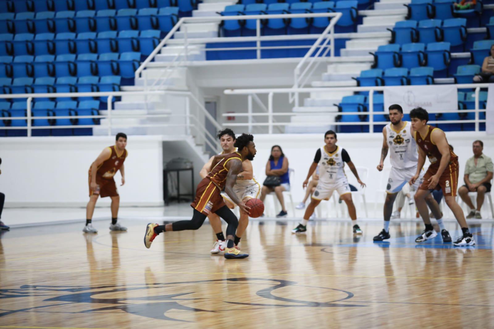 $!Piratas Basketball se queda corto en casa