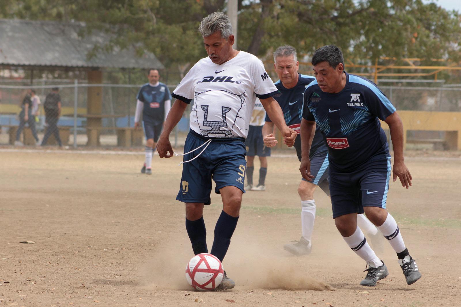 $!Muralla va con paso firme en Futbol Veteranos Platino