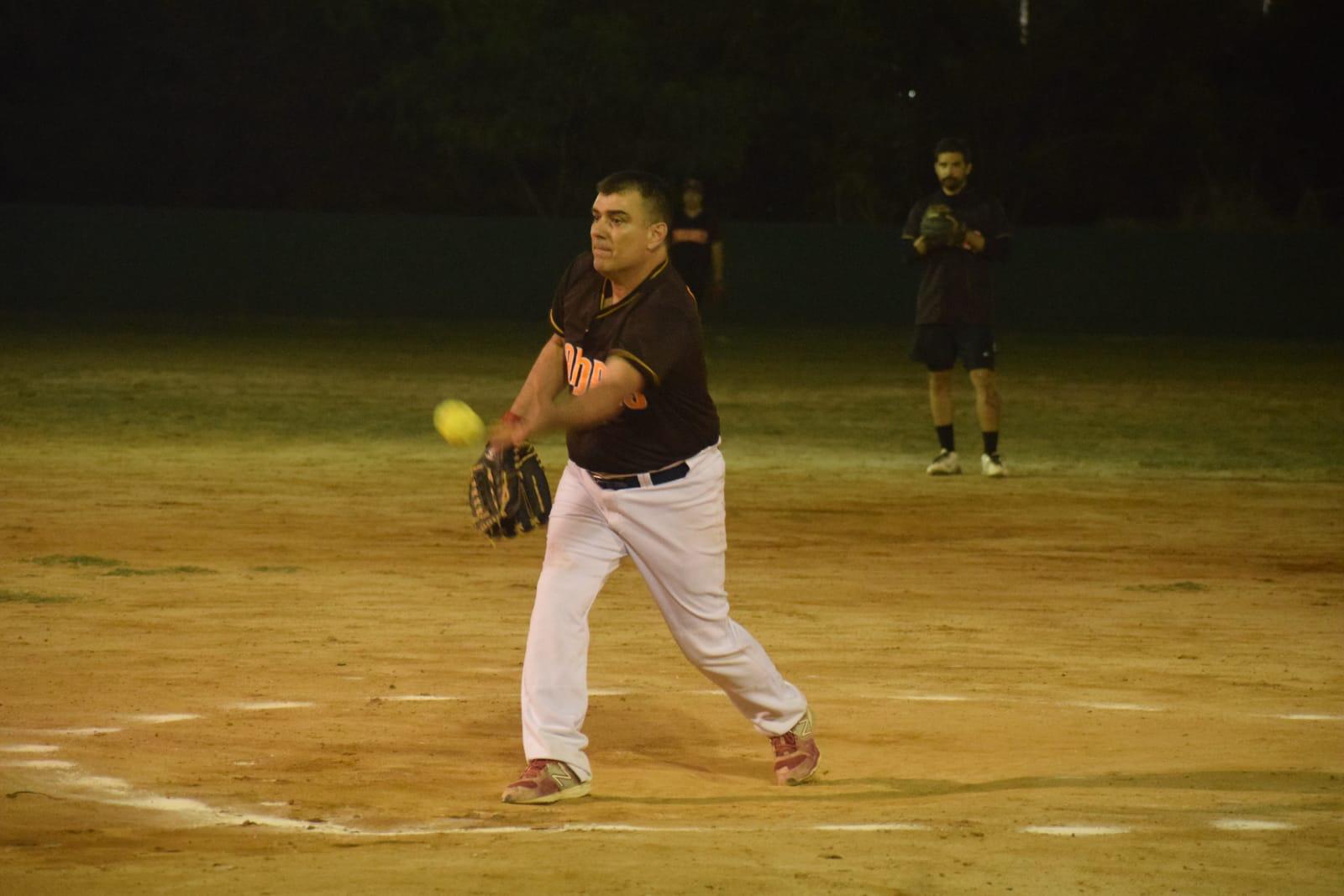 $!Logra Padres los máximos honores en Liga de Softbol Municipal