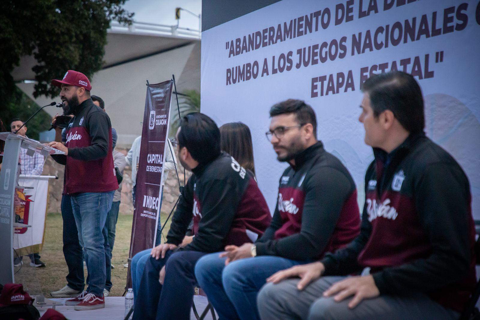 $!Abanderan a delegación de Culiacán para Estatal de los Juegos Conade