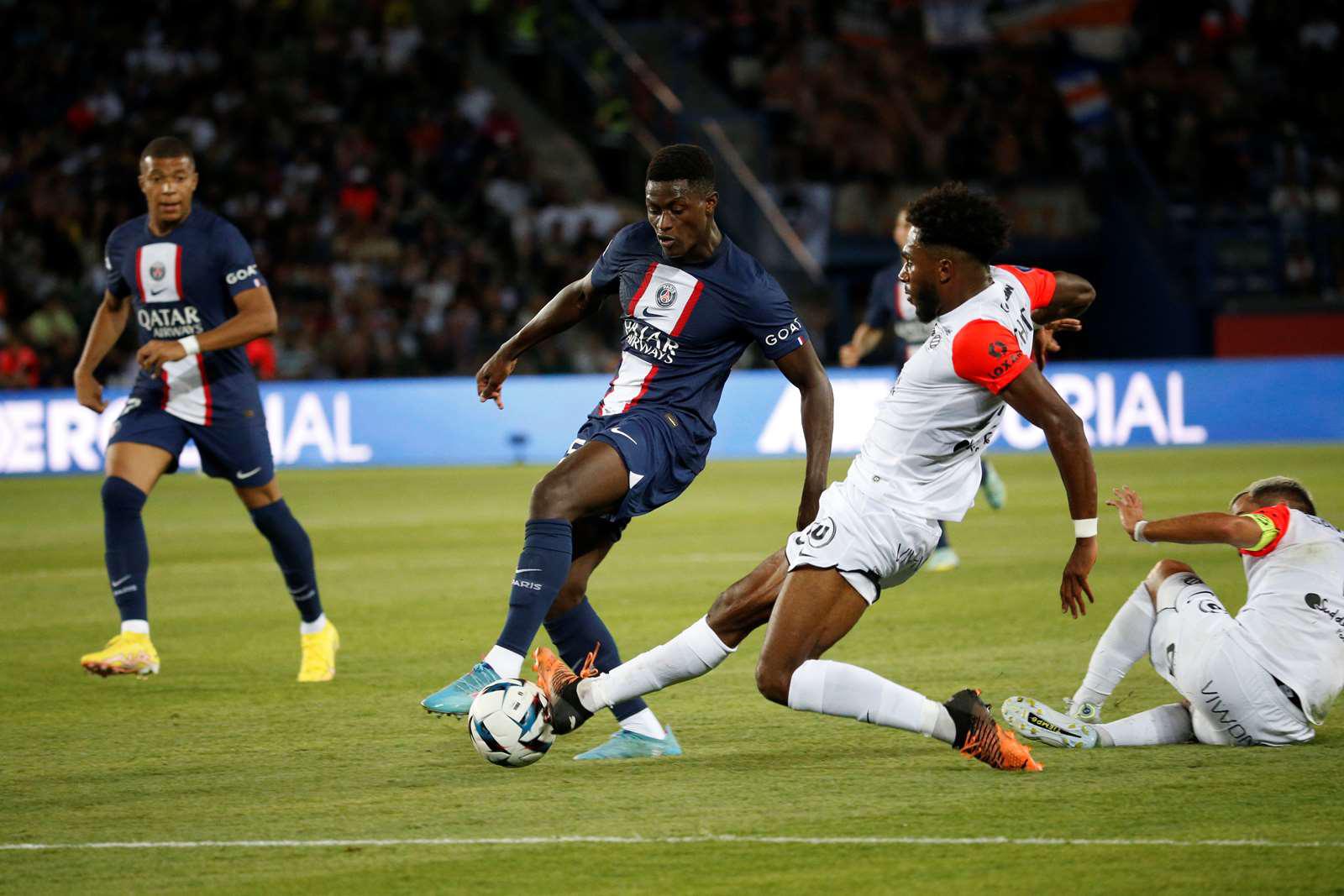 $!Neymar lidera con un doblete una nueva goleada del París Saint-Germain