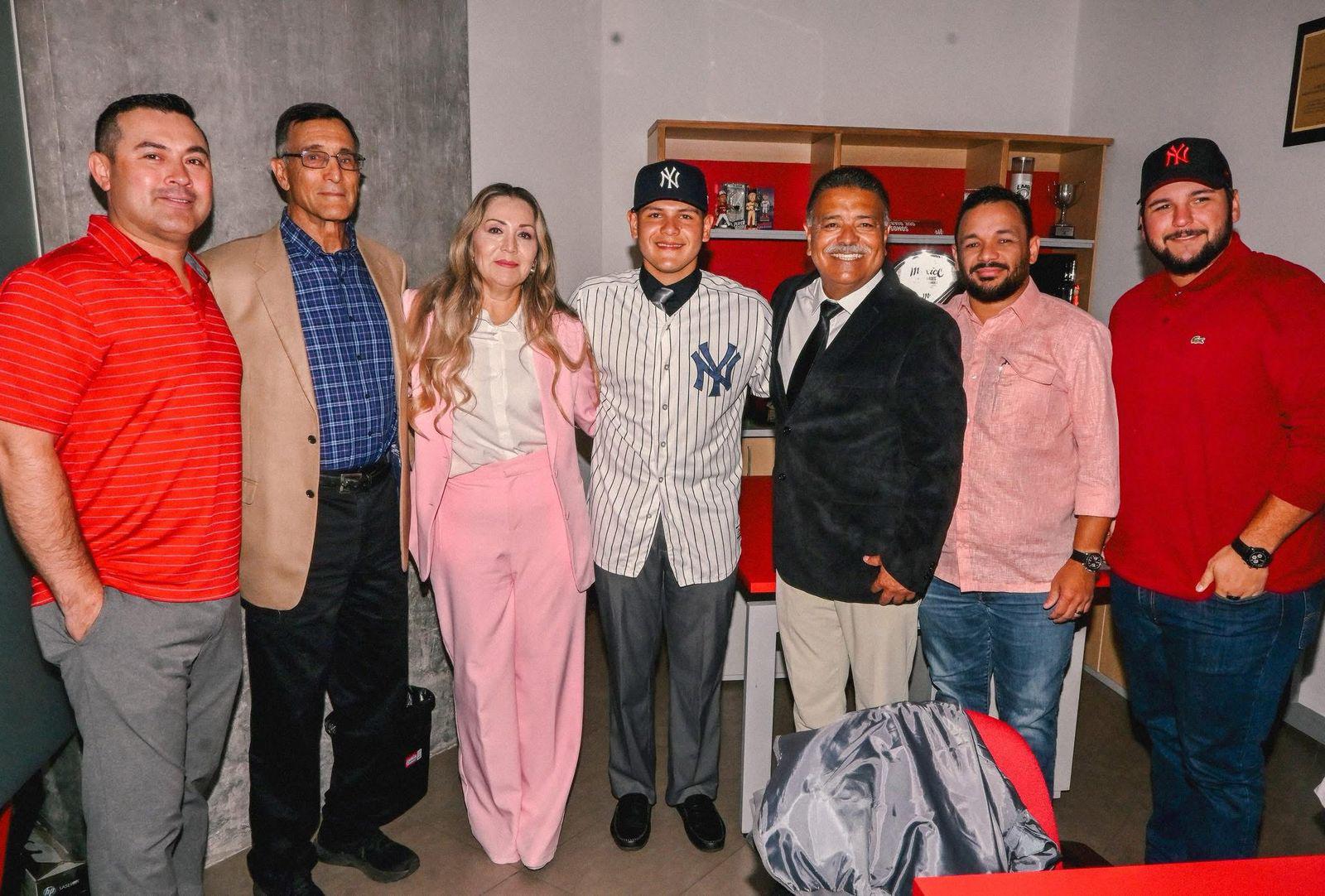 $!José Lavagnino: el joven talento sinaloense que firma con los Yanquis de Nueva York