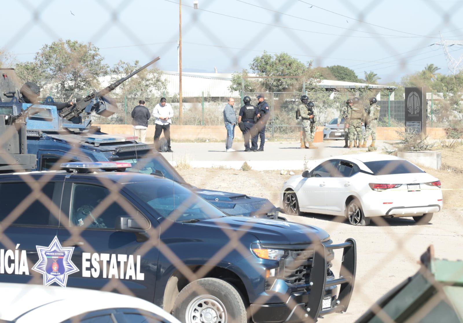 $!Disparan contra empresario Alonso Puerto afuera de sede del Centro de Justicia Penal, al sur de Mazatlán