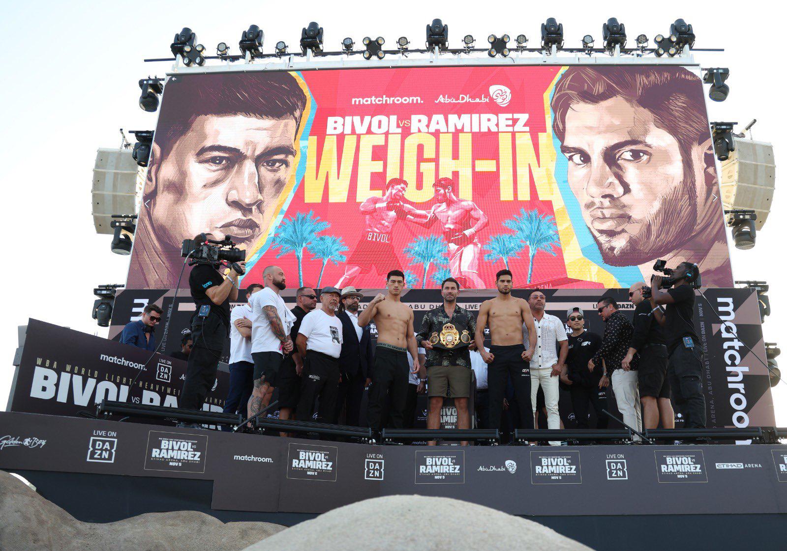 $!‘Zurdo’ Ramírez y Bivol libran la báscula y están listos para su combate