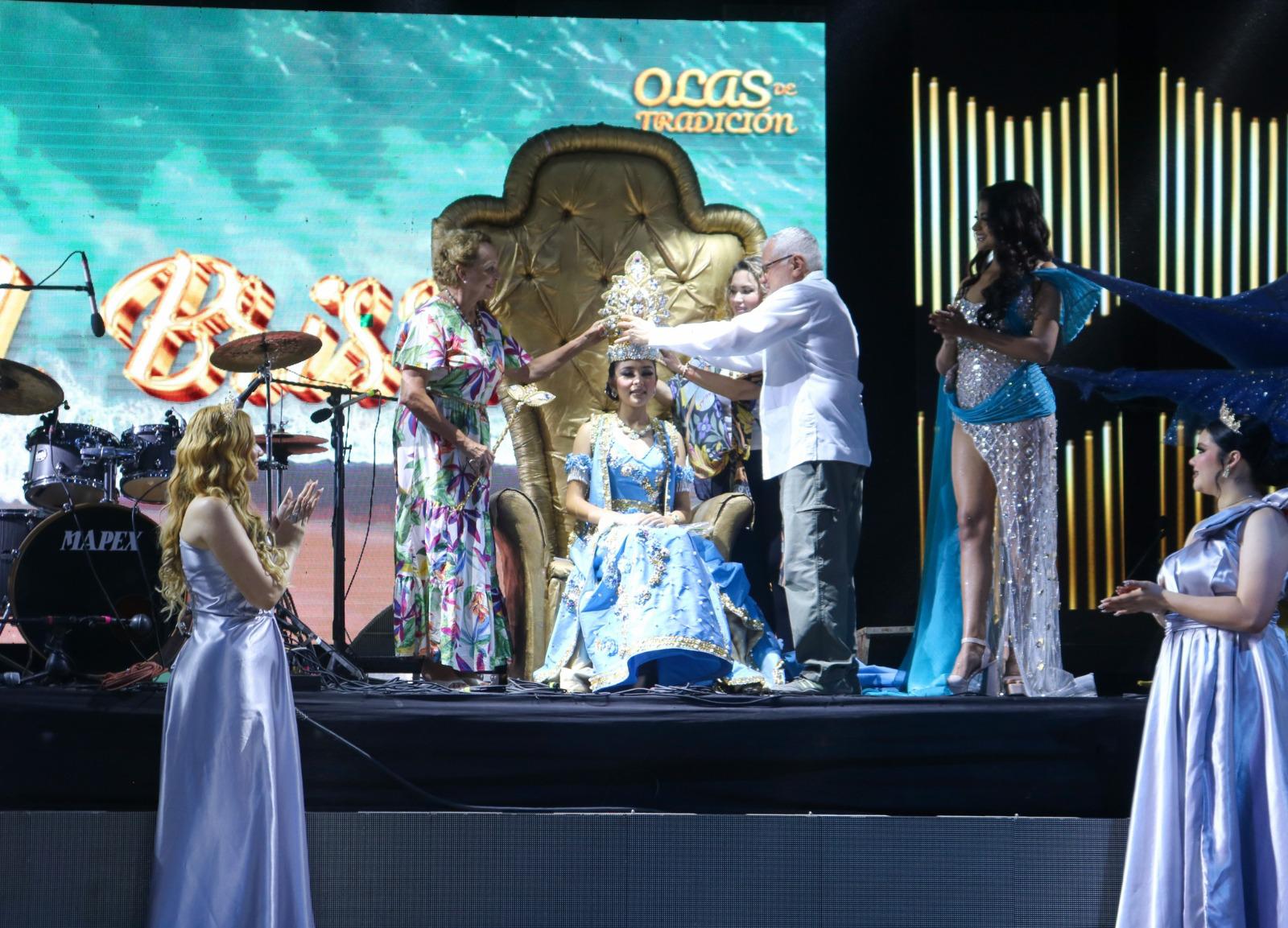 $!Coronación de Brissa I engalana las Fiestas del Mar de Las Cabras