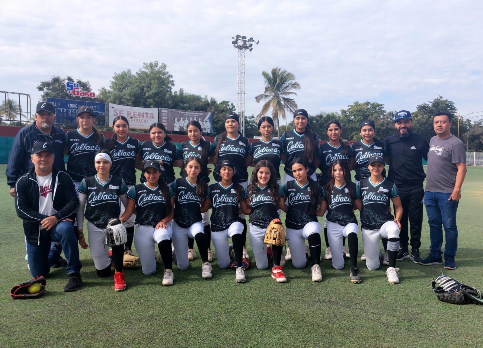 $!Culiacán domina el softbol femenil del Zonal con Juego Perfecto de Kiara Bernal