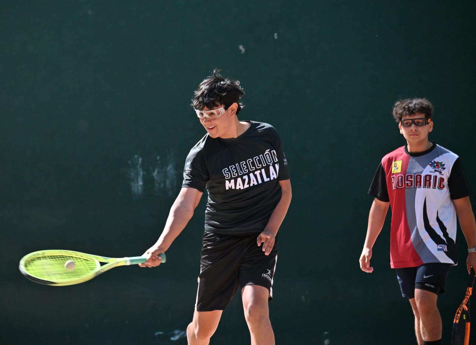 $!Mazatlecos Óscar Díaz y Maximiliano Guerra logran el triplete en frontón, en la etapa estatal