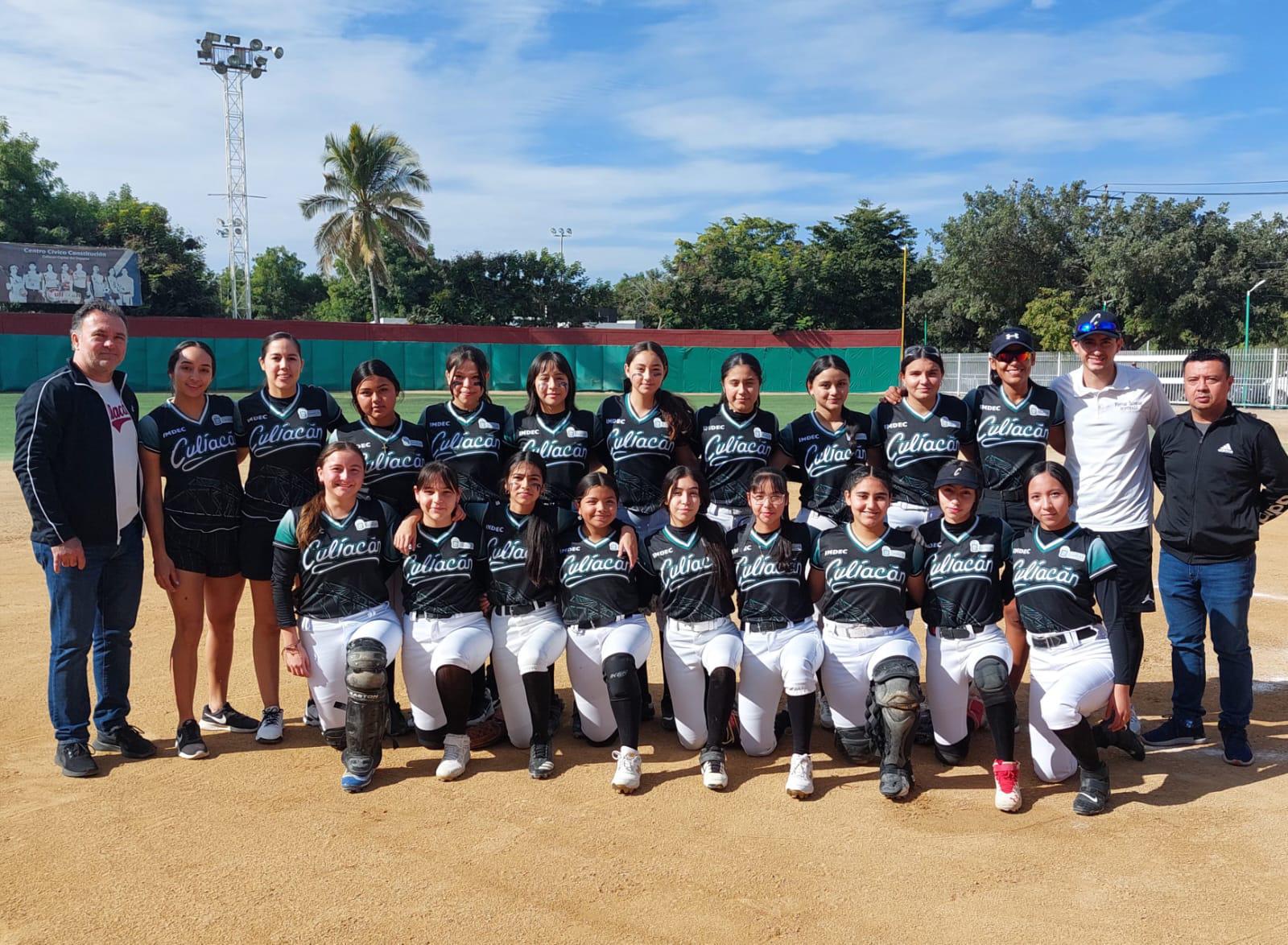 $!Culiacán domina el softbol femenil del Zonal con Juego Perfecto de Kiara Bernal