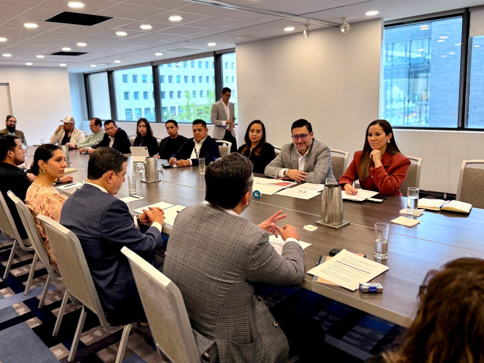 $!Sinaloa refuerza promoción turística en Canadá y firma convenio con WestJet para vuelos a Mazatlán