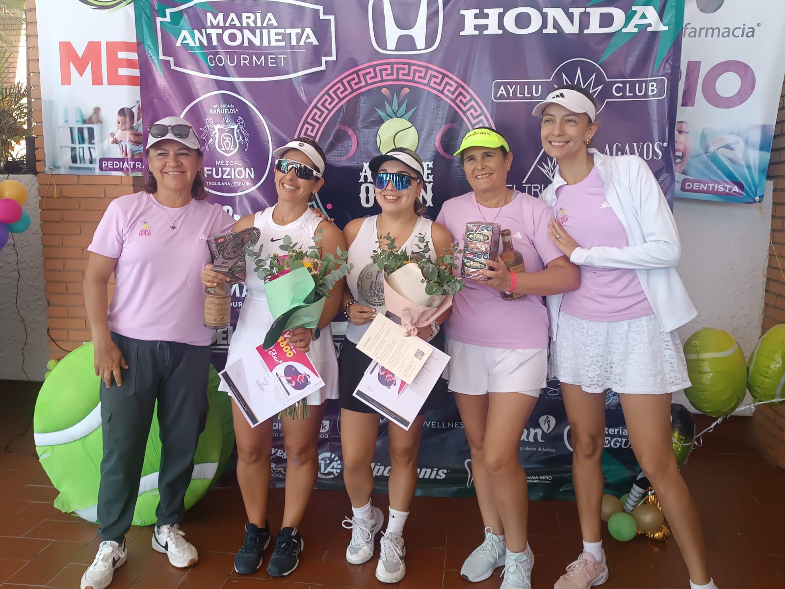 $!Ximena Sepúlveda y Lizeth Sibaja.