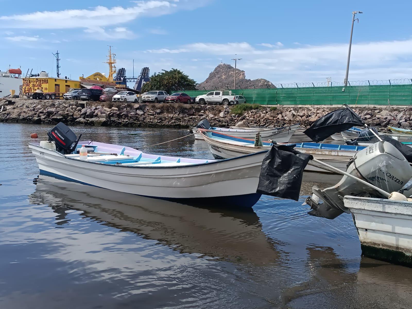 $!Pescadores del embarcadero de Playa Sur enfrentan escasez de capturas en Mazatlán