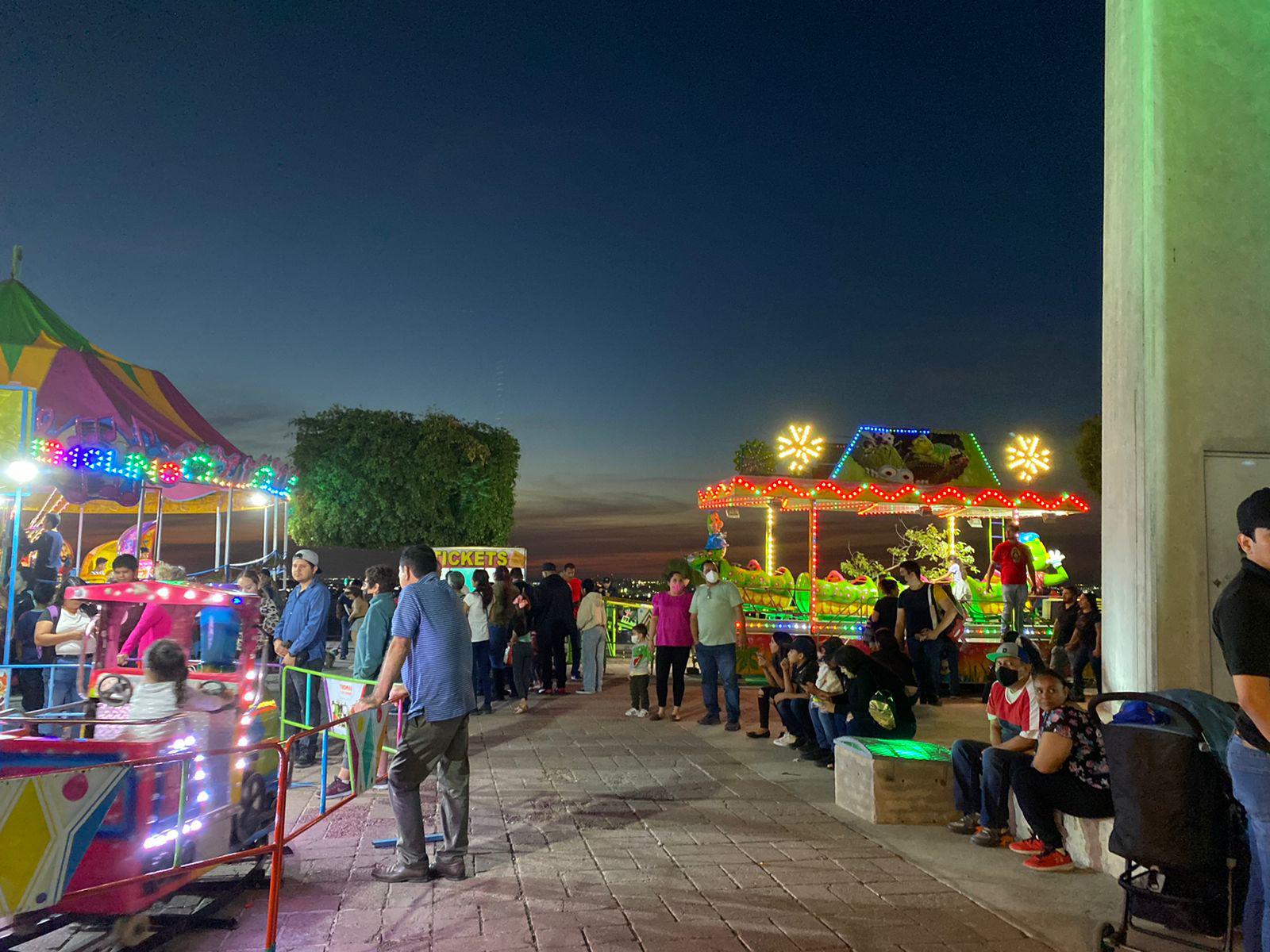 $!Vuelven juegos mecánicos a La Lomita en festividad del Día de la Virgen